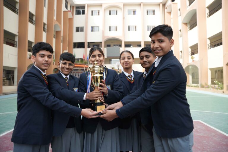 Top 5 Benefits of ICSE Curriculum for Holistic Child Development_11zon