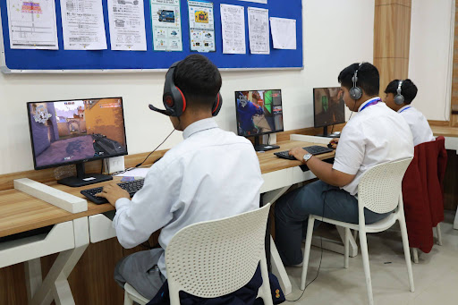 Students compete in the Valorant E-Sports competition during Robolution 2026.