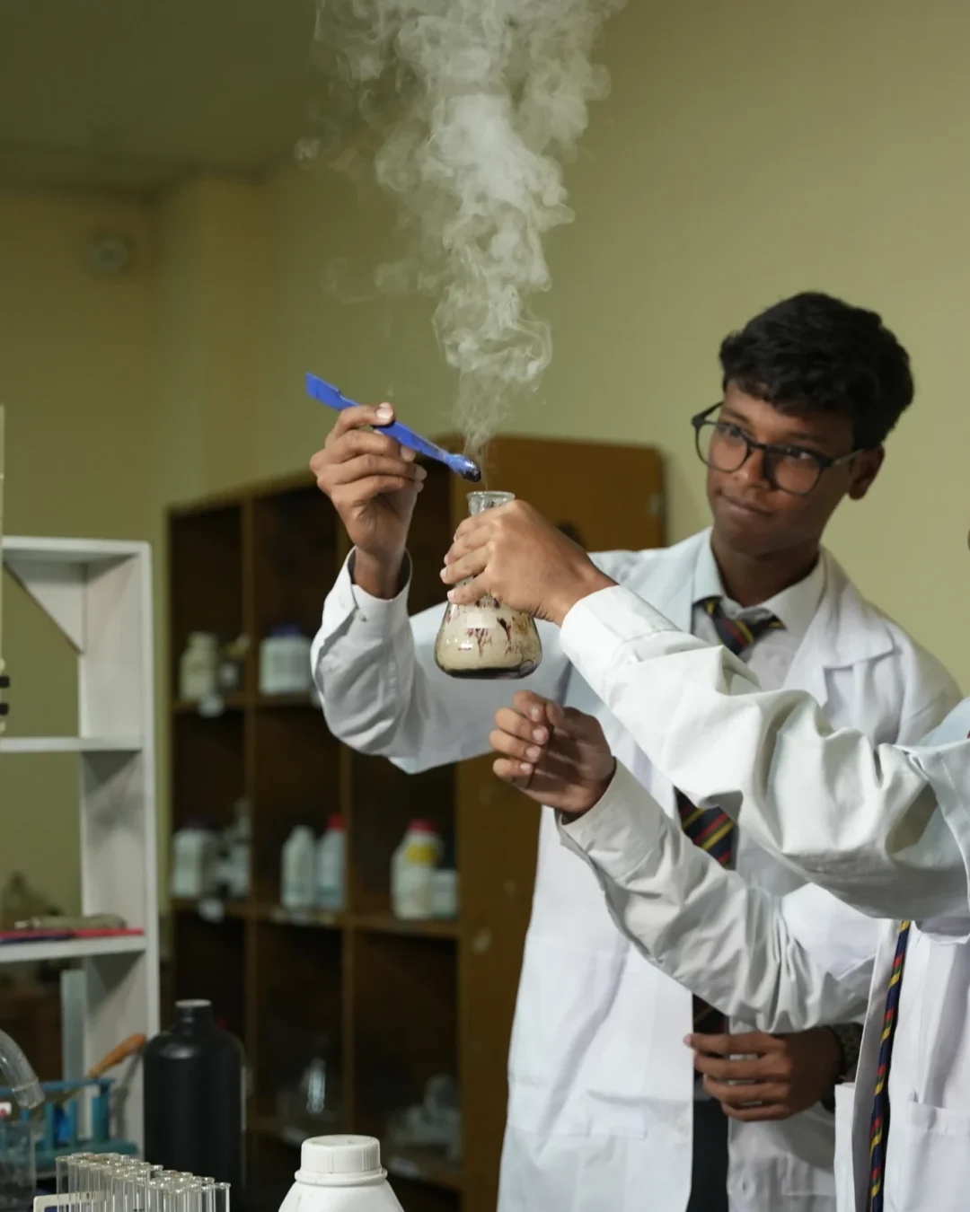 Hi-tech Labs 3_11zon